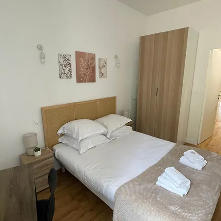 Apartment Charming 2-room, River Park