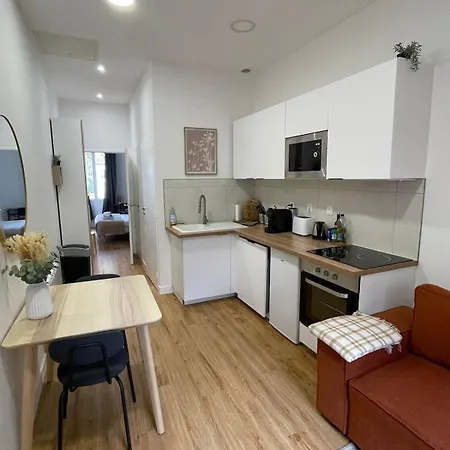 Daire Charming 2-room, River Park *